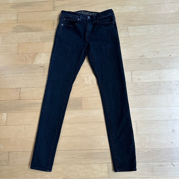 American Eagle Jeans - Active Flex - Size 29x32 - Picture 2 of 6